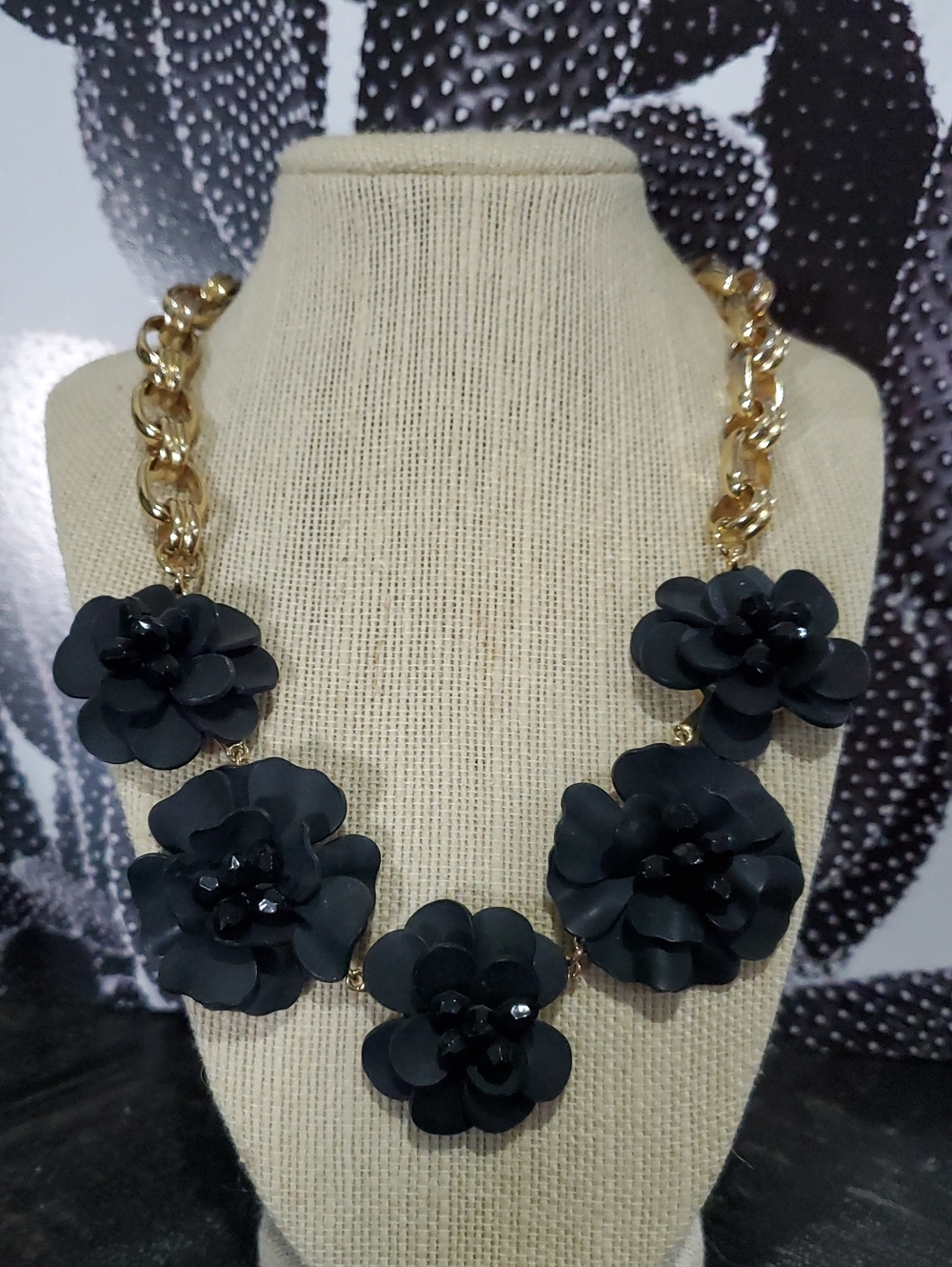 Talbots Black Floral Statement Necklace Gold Chain Chunky Timeless Resort